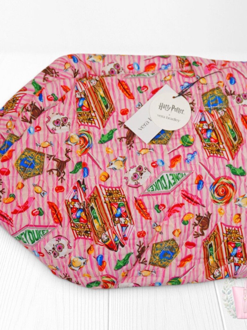 NEW ❤️ vera bradley x Harry Potter Honeydukes Pink Large Duffel - Picture 6 of 6